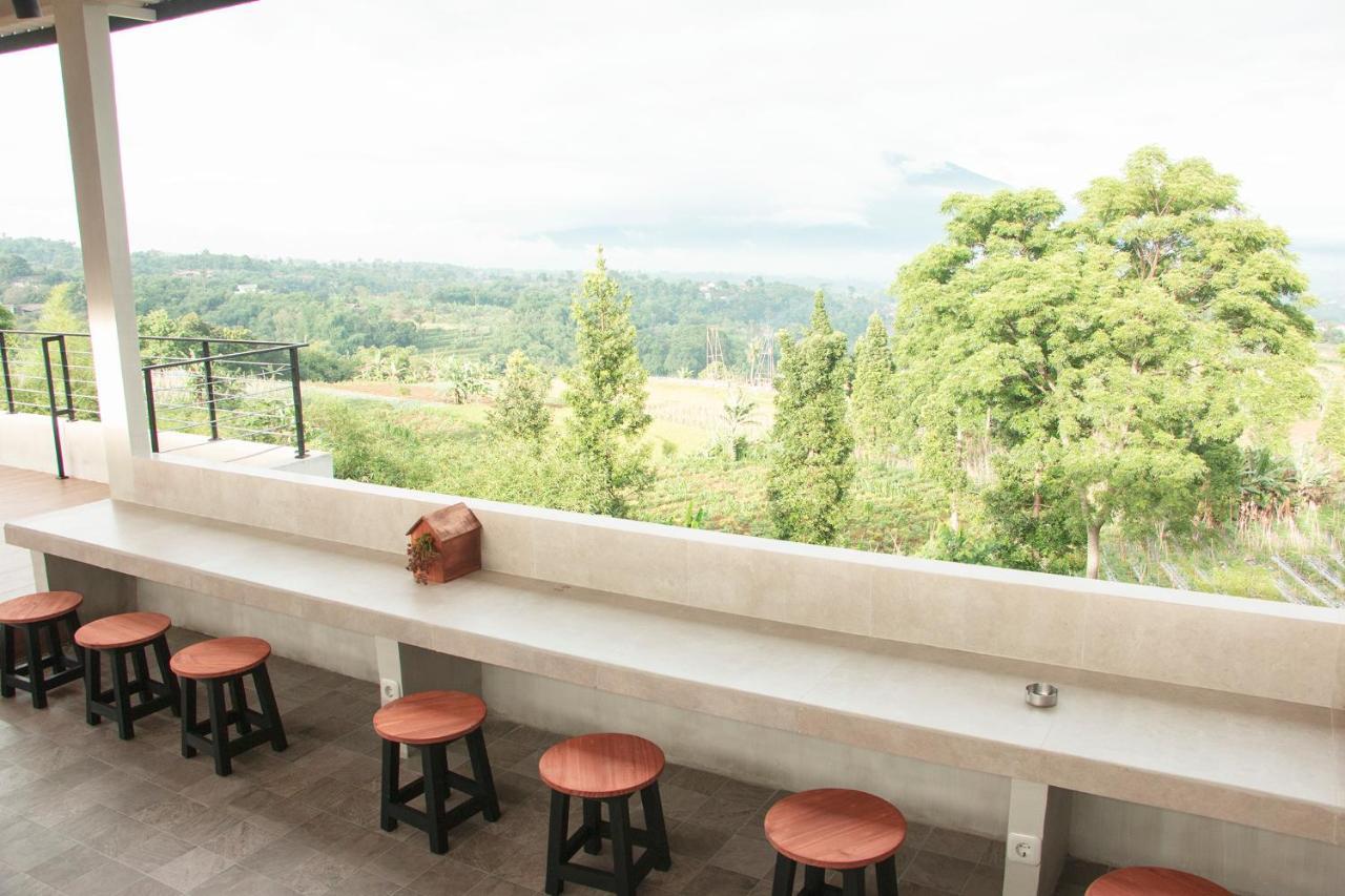 Villa Moo By The Villas 100 Puncak Exterior photo